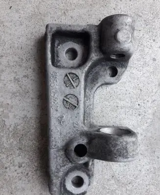 Peugeot Expert Engine mounting bracket 9656125280