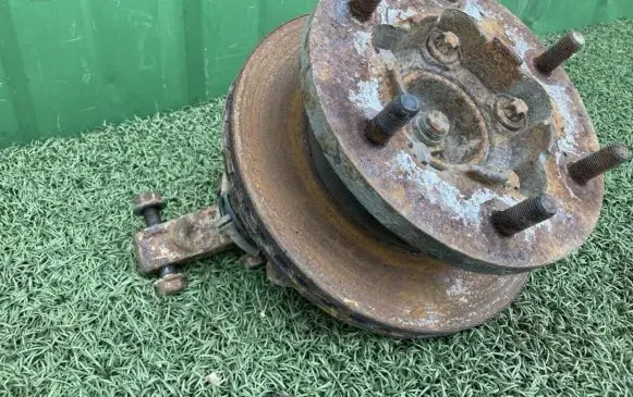 Renault Master III Front wheel hub spindle knuckle 400103826R 8200688880