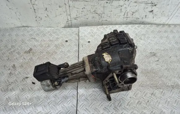 Toyota RAV 4 (XA20) Gearbox transfer box case 544