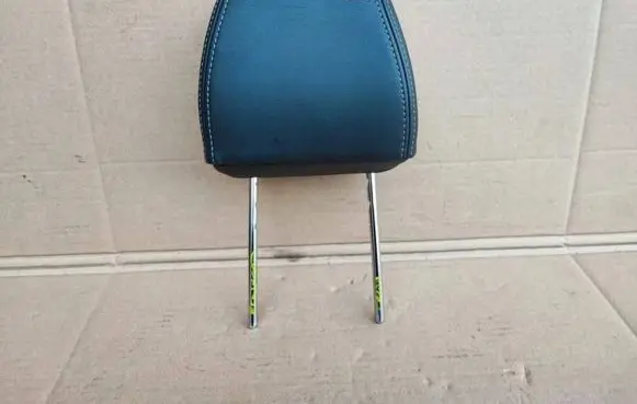 Ford Ecosport Front seat headrest 