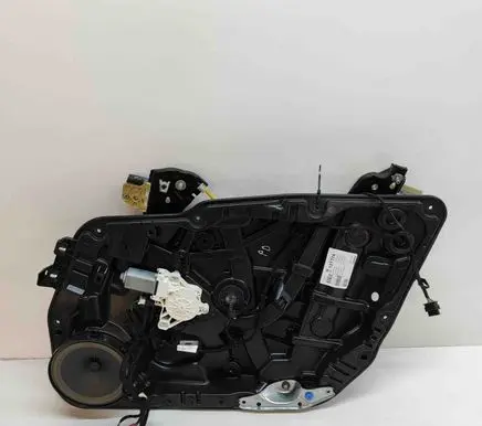 Mercedes-Benz CLA C118 X118 Front door window regulator with motor A1187200300