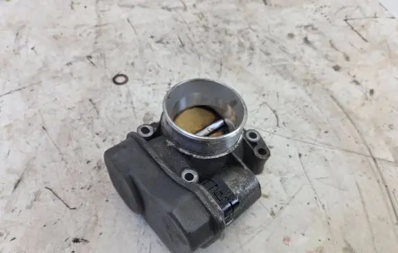 Saab 9-3 Ver2 Throttle body valve 93176028