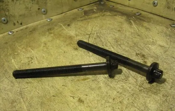 Renault Megane I Cylinder head bolts K4M700 16I16V79KWKOMLEKTAS10VNT