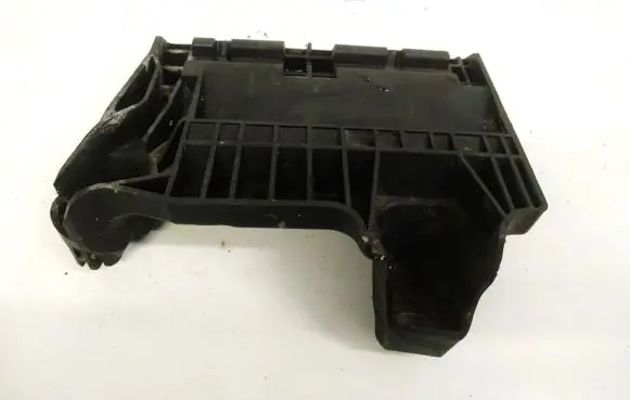 Battery bracket