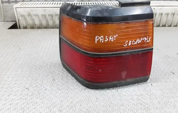 Volkswagen PASSAT B4 Rear/tail lights