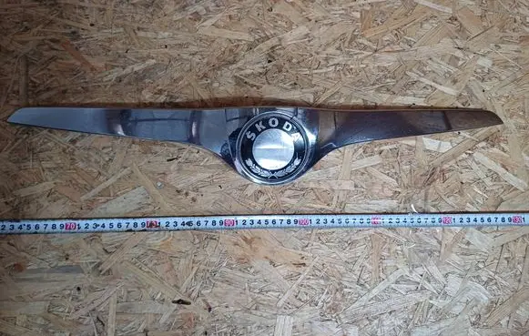 Skoda Fabia Mk2 (5J) Front grill 5J0853633