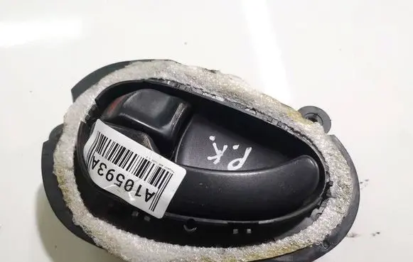 Peugeot 406 Front door interior handle 