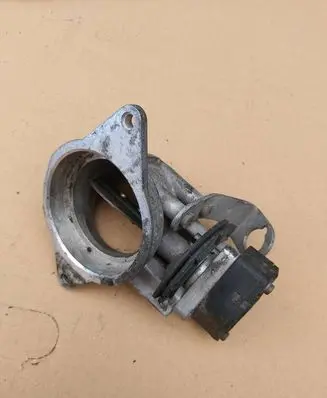 BMW 5 E39 Throttle valve 21972 1703562 1363