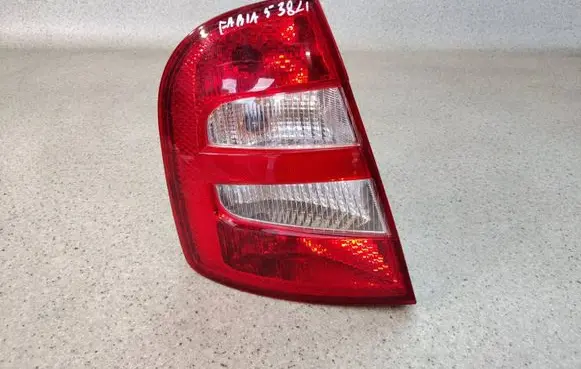 Skoda Fabia Mk1 (6Y) Rear/tail lights 