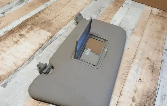 Nissan X-Trail T30 Sun visor 96421