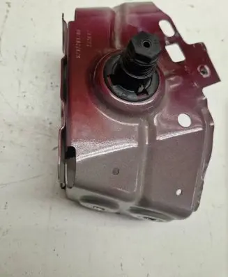 BMW iX Fender mounting bracket 8737201406 232632