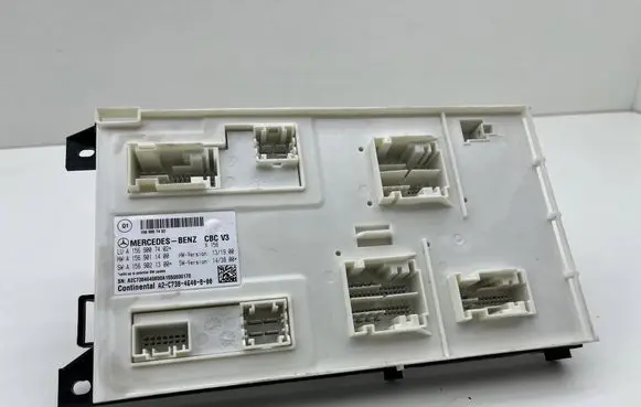 Mercedes-Benz A W176 Central body control module A1569007402