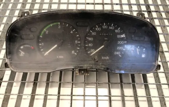 Speedometer (instrument cluster)