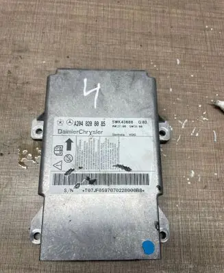 Mercedes-Benz C W204 Airbag control unit/module A2048208085 5WK4360