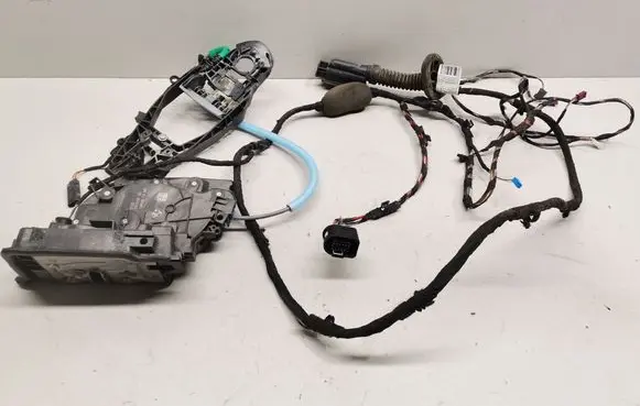 BMW X3 G01 Rear door lock 7473150 8793254
