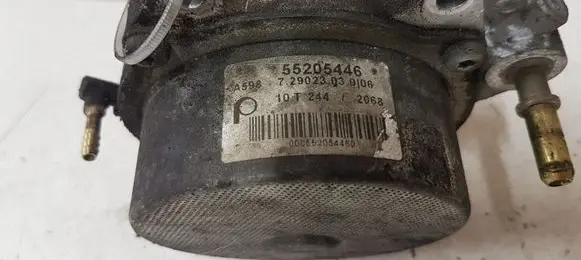 Opel Insignia A Vacuum pump 55205446 729023030