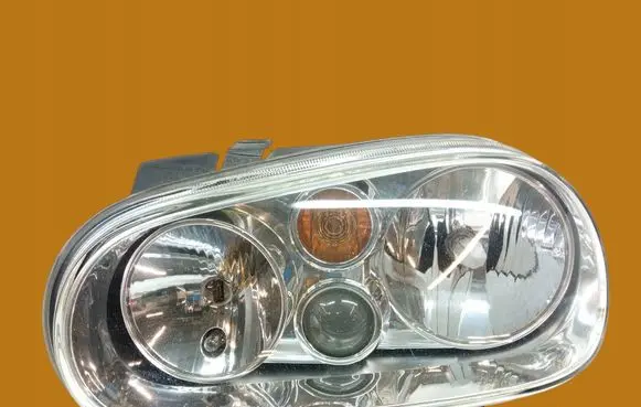 Volkswagen Golf IV Headlight/headlamp 1J1941017K