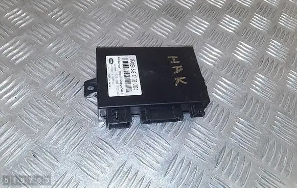 Mercedes-Benz C W203 Engine control unit/module 0295456732