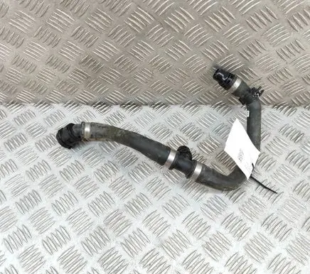 BMW 5 G30 G31 Engine coolant pipe/hose 8602619