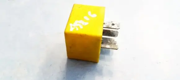 Renault Clio II Other relay 7700844253