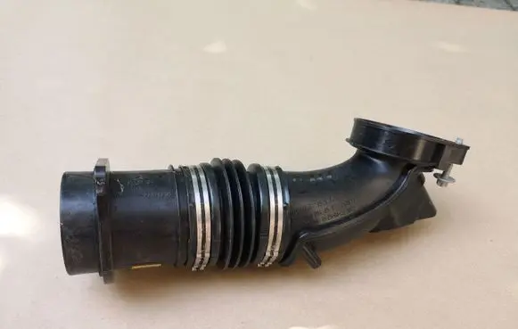 Mercedes-Benz GL X166 Air intake hose/pipe A2760940597
