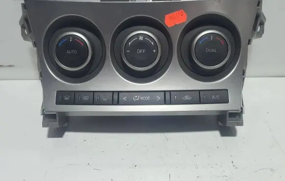 Mazda 3 II Climate control unit BBP561190K 40122 K40009F18C