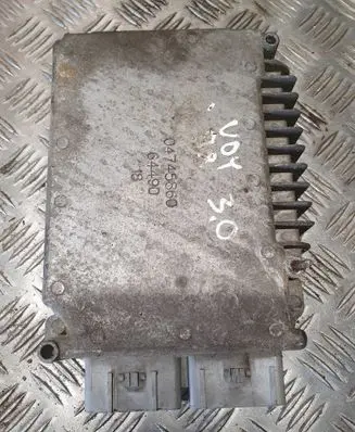 Chrysler Voyager Engine control unit/module P04727276AC