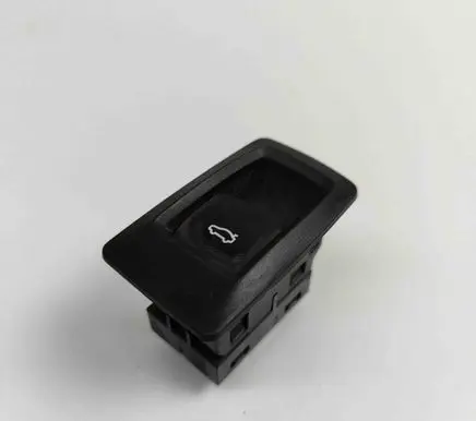 BMW i4 Tailgate/boot open switch button 9471611