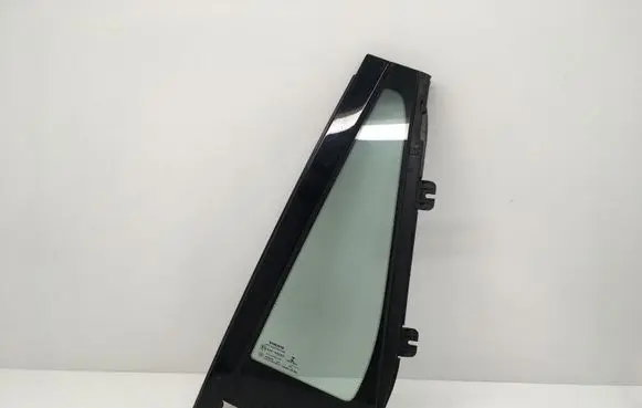 Volvo XC90 Rear vent window glass 43R00049