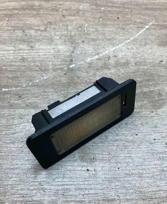 Audi Q5 SQ5 8R Number plate light 