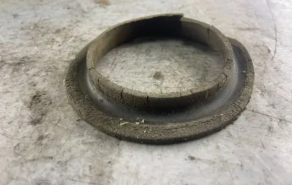 Nissan Patrol Y61 Rear coil spring rubber mount 