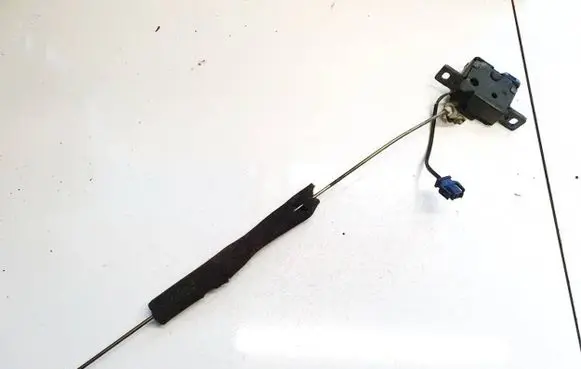 Audi A6 S6 C4 4A Tailgate/trunk/boot lock/catch/latch 4a9827506c