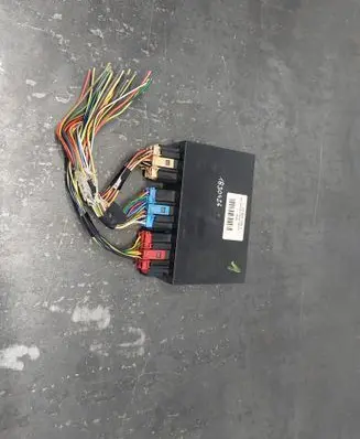 Volkswagen PASSAT B5 Comfort/convenience module 1J0959799S