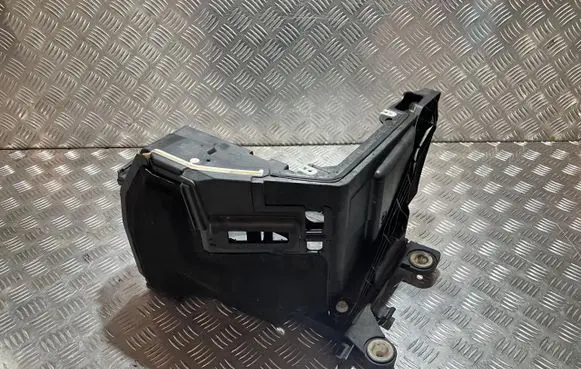BMW 1 F40 Battery box tray TM24653