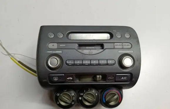 Honda Jazz Radio/CD/DVD/GPS head unit 39175-SAA-G010-M1 6910-1470