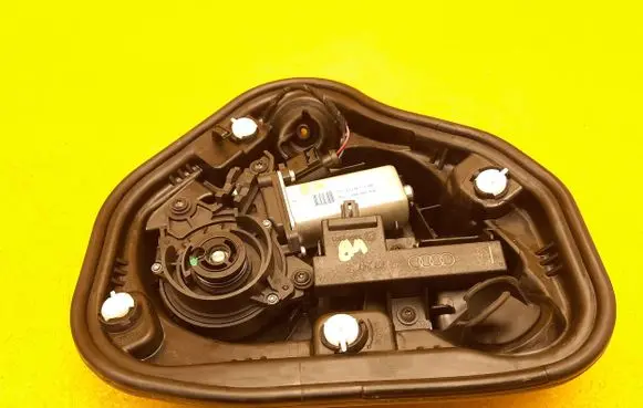 Audi RS6 C7 Rear door soft close latching motor 4G0839003