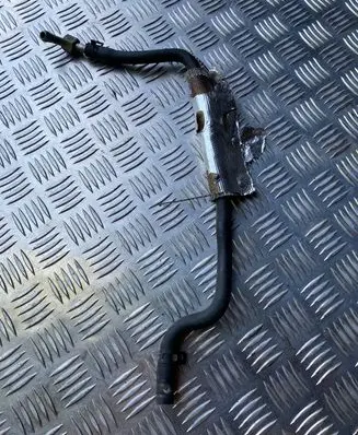 Coolant pipe/hose