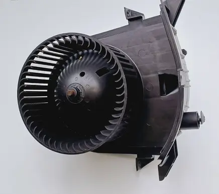 Volkswagen Polo III 6N 6N2 6NF Heater fan/blower 1H1820021