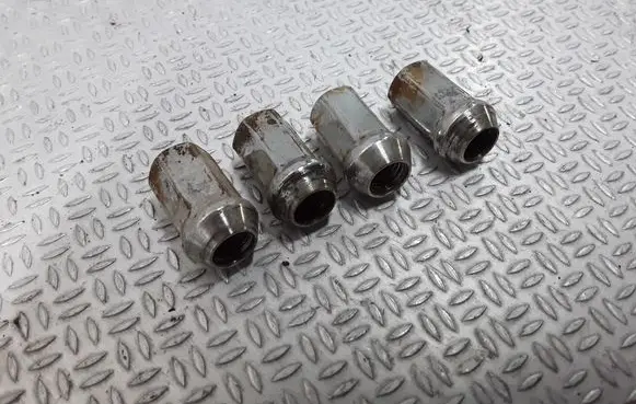 Nissan Primera Nuts/bolts 