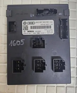 Audi A8 S8 D4 4H Comfort/convenience module 4H0907063BD 4H0907063D