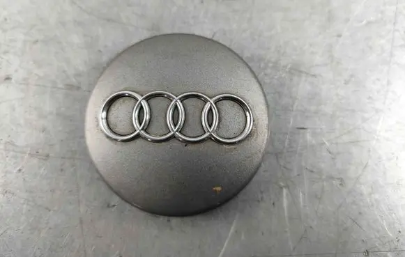 Audi A4 S4 B7 8E 8H Original wheel cap 4b0601170
