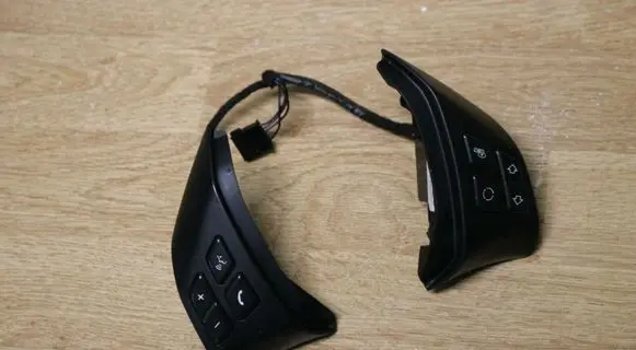 BMW 3 E90 E91 Steering wheel buttons/switches 6764547