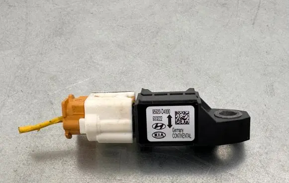 KIA Optima Airbag deployment crash/impact sensor 95920D4000