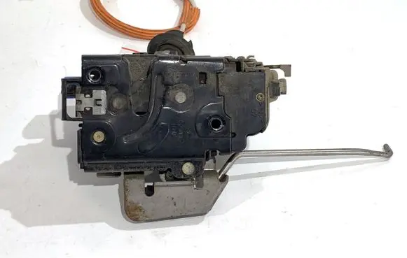 Audi A3 S3 8P Front door lock 4E1837016