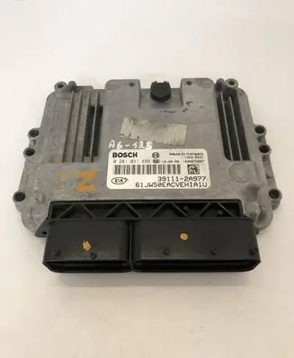 KIA Ceed Engine control unit/module 391112A977 0281031499 1039S73887