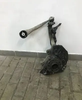 Mercedes-Benz E W213 Front wheel hub