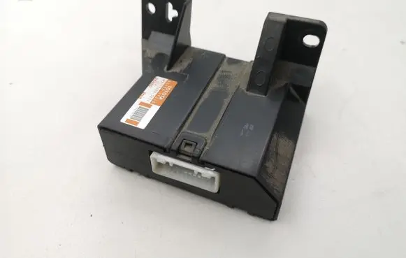 Toyota Corolla Verso AR10 Air conditioning/heating control unit 886500F030 MB1773007471