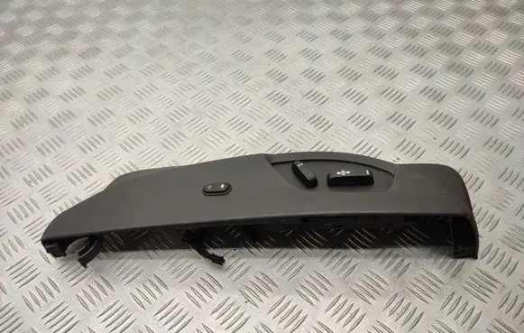 Volvo V70 Front door seat control surround trim 39834787 30669109
