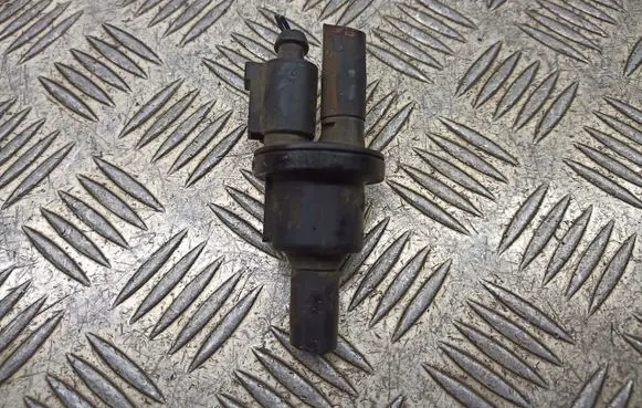 Skoda Fabia Mk2 (5J) Valve vacuum 