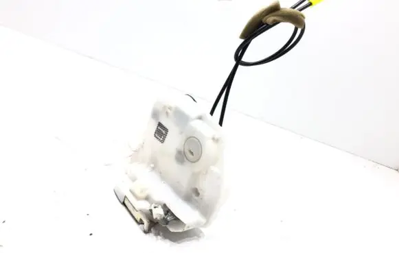 Peugeot 4008 Front door lock